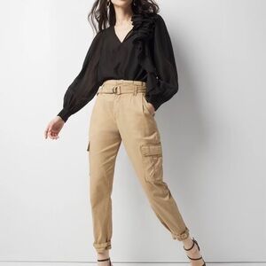 New WHBM Extra High Rise Pret Tan Cargo Tapered Ankle Pants. Size 0